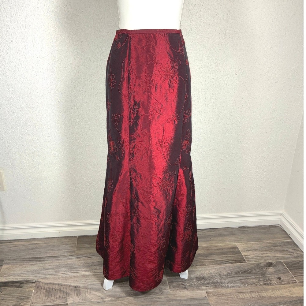 J.R. Nites by Carol Lin Burgundy Red Iridescent Taffeta Embroidered Maxi Skirt
